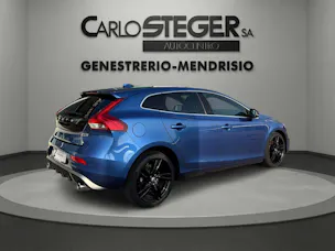 Volvo V40 D2 Momentum R-Design Geartronic