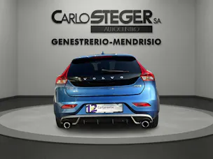 Volvo V40 D2 Momentum R-Design Geartronic