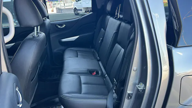 Nissan Navara Double Cab Tekna 2.3 dCi 4WD Automatic