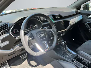 AUDI Q3 45 TFSI S line quattro S-tronic
