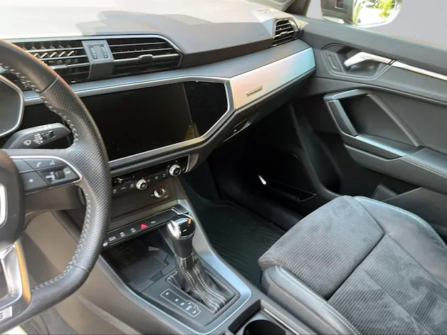 Audi Q3 45 TFSI S line quattro S-tronic