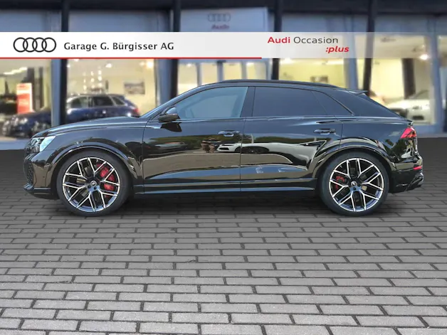 Audi RSQ8 quattro Mythosschwarz Metallic