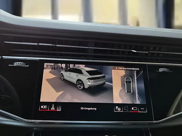 Audi RSQ8 quattro Mythosschwarz Metallic