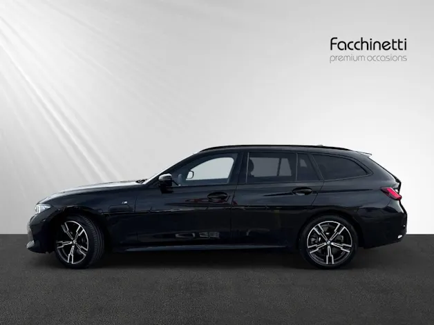 BMW 330e x DriveTouring Steptronic M Sport