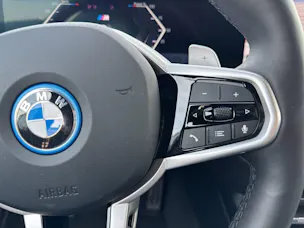 BMW 330e x DriveTouring Steptronic M Sport