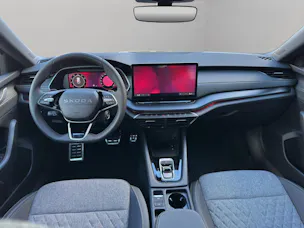 SKODA Octavia Combi 1.5 TSI mHEV DSG Sport Line
