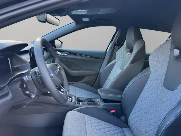 Škoda Octavia Combi 1.5 TSI mHEV DSG Sport Line