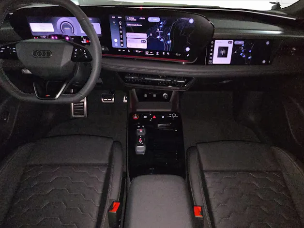 Audi A6 Avant e-tron quattro