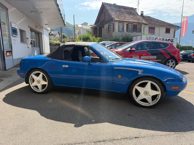 Mazda MX-5 1.6i-16