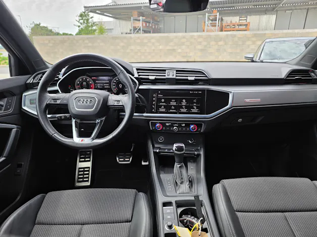 Audi Q3 35 TFSI S line Attraction S-tronic
