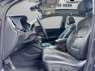 HYUNDAI Tucson 1.6 TGDI Plena 4WD Automatic