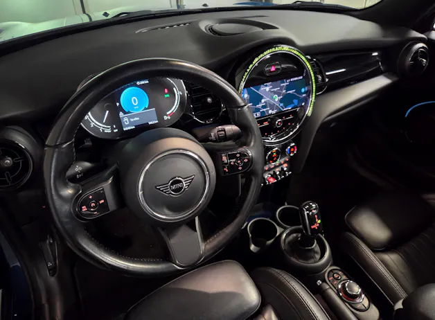 Mini Cabrio F57 1.5i Cooper