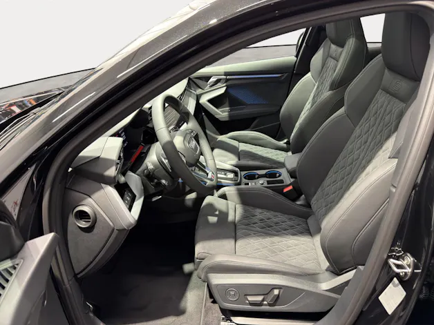Audi S3 Sportback quattro S tronic 333PS