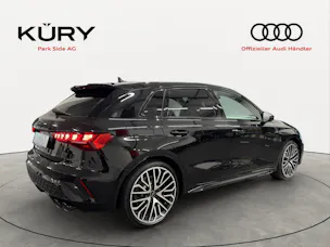 AUDI S3 Sportback quattro S tronic 333PS