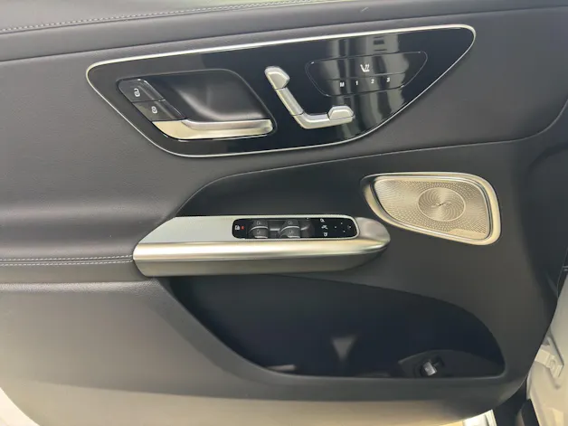MERCEDES-BENZ GLC 300 e 4Matic 9G-Tronic EQ star