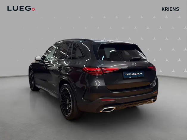 Mercedes-Benz GLC 200 4M - AMG / 360 Grad Kamera / Soundsytem / 20 Zoll Räder / metallic