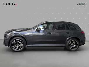 MERCEDES-BENZ GLC 200 4M - AMG / 360 Grad Kamera / Soundsytem / metallic