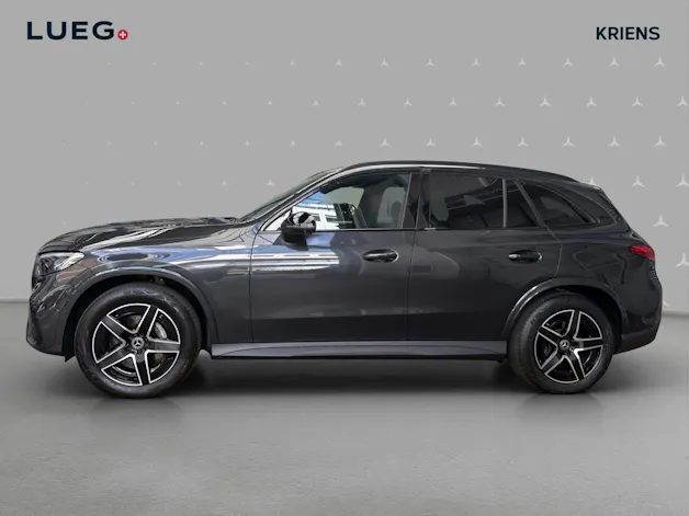 MERCEDES-BENZ GLC 200 4M - AMG / 360 Grad Kamera / Soundsytem / metallic