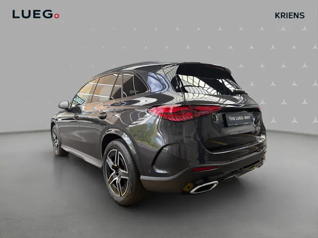 MERCEDES-BENZ GLC 200 4M - AMG / 360 Grad Kamera / Soundsytem / metallic