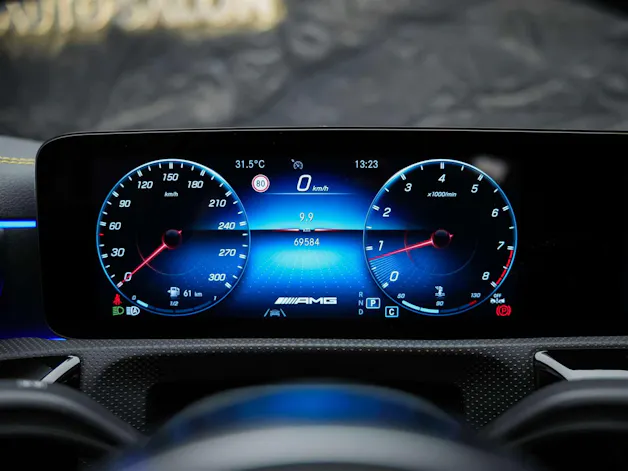 Mercedes-Benz CLA 45 S AMG 4Matic+ 8G-DCT *Aeropaket*Panorama*Multibeam LED*