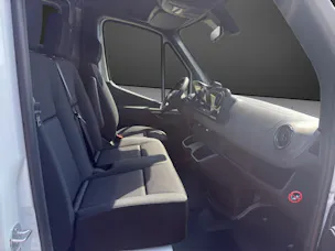 MERCEDES-BENZ Sprinter 319 CDI Standard 9G-TRONIC