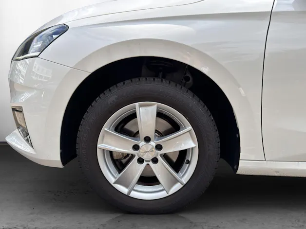 Škoda Fabia 1.0 TSI Selection DSG