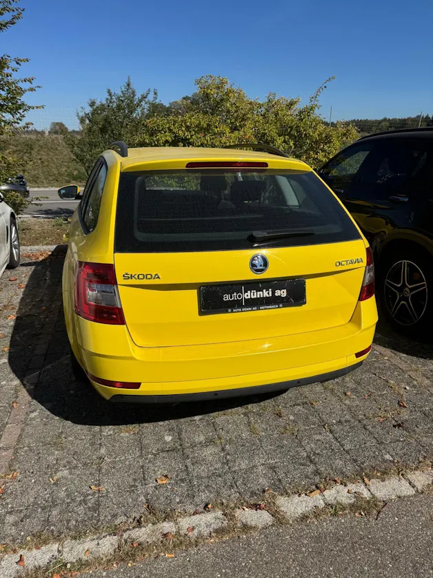 SKODA Octavia Combi 1.5 TSI Ambition DSG