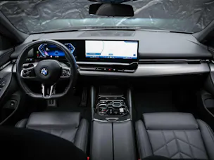 BMW 520d xDrive M Sport Steptronic *21" Felgen*All Black*Driving Assistant Plus*