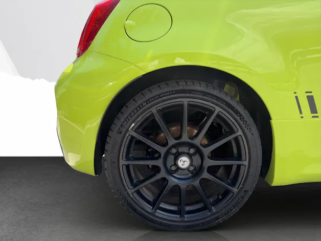 Fiat 595 Abarth 1.4 T-Jet 180 Competizione