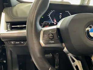 BMW X1 23d xDrive paddles