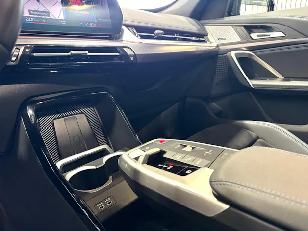 BMW X1 23d xDrive paddles