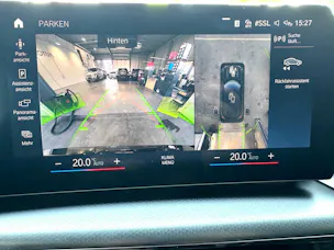 BMW X1 23d xDrive paddles