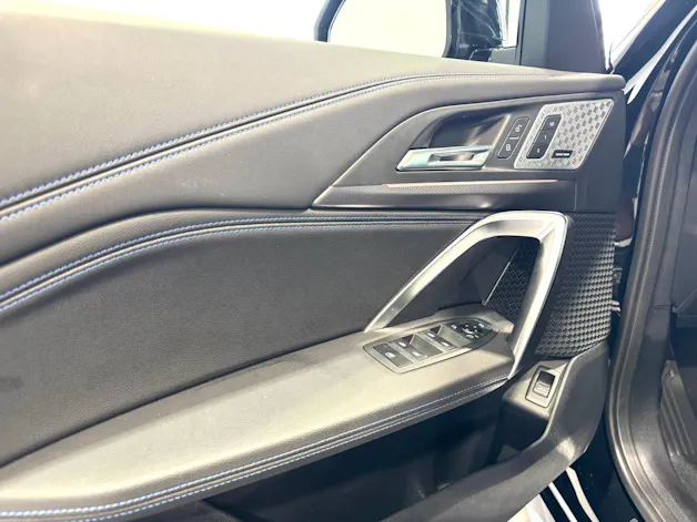 BMW X1 23d xDrive paddles