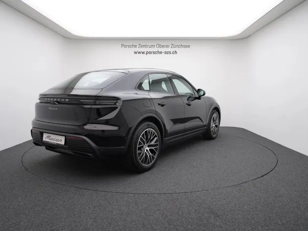 Porsche Macan 4