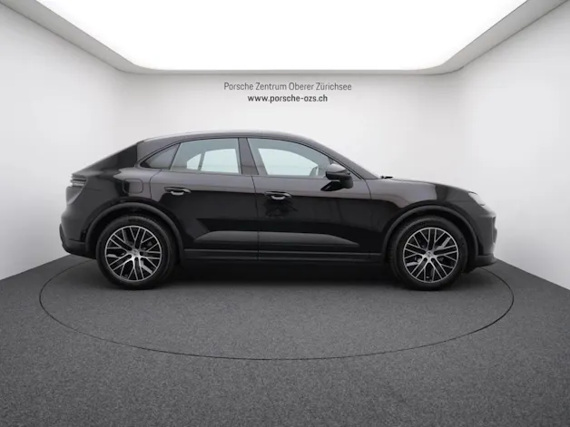 Porsche Macan 4