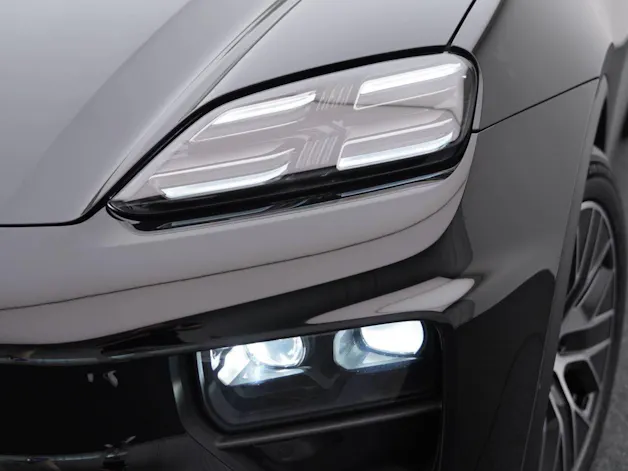 Porsche Macan 4