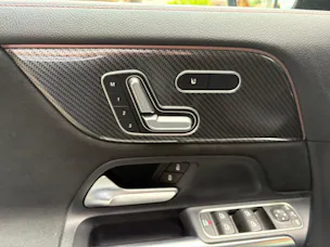 MERCEDES-BENZ GLA 250 Edition 1. 4Matic