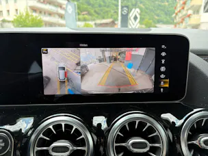 MERCEDES-BENZ GLA 250 Edition 1. 4Matic
