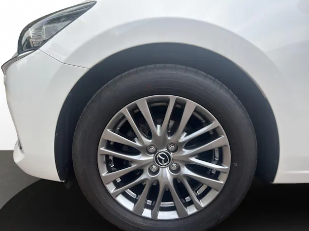 Mazda 2 G 90 Revolution
