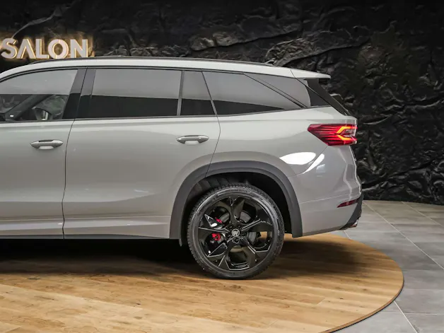 Škoda Kodiaq 2.0 TSI RS 4x4 *Panorama*Head Up*Standheizung*Matrix LED*
