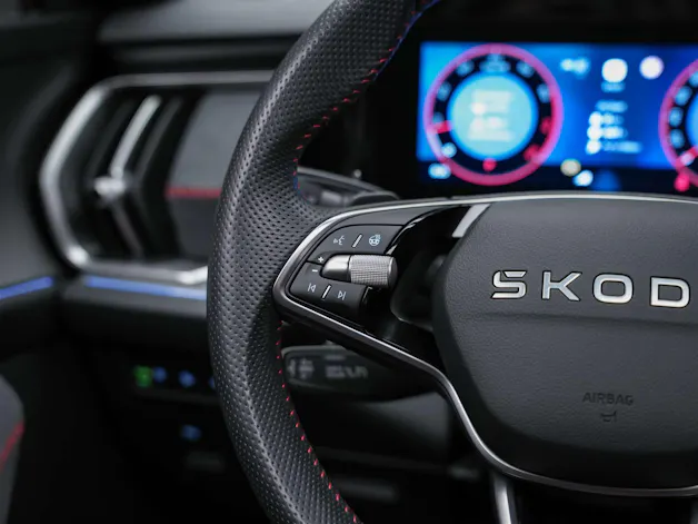 Škoda Kodiaq 2.0 TSI RS 4x4 *Panorama*Head Up*Standheizung*Matrix LED*