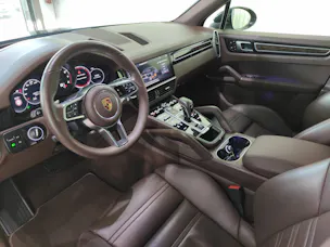PORSCHE Cayenne 3.0 V6