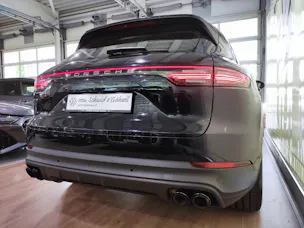PORSCHE Cayenne 3.0 V6