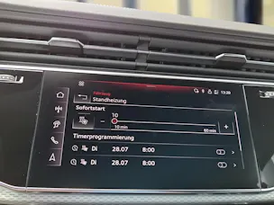 AUDI RSQ8 quattro Waitomoblau Metallic