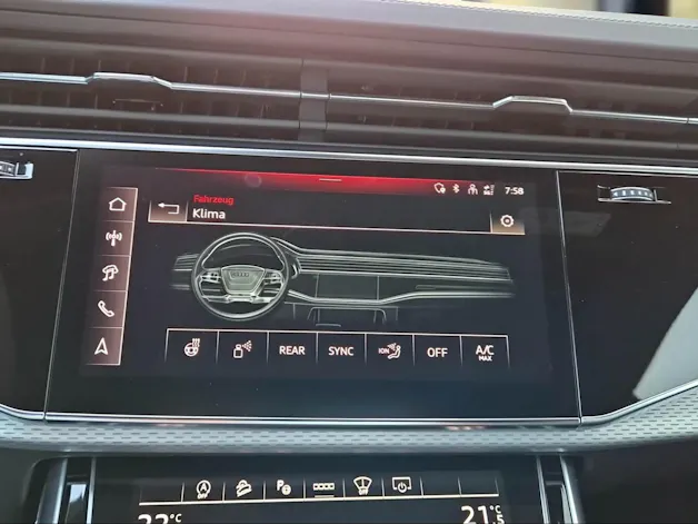 Audi RSQ8 quattro Waitomoblau Metallic