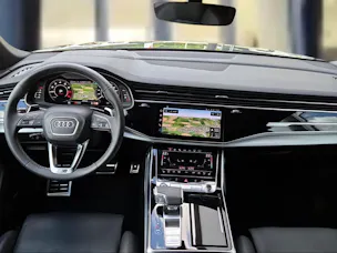 AUDI RSQ8 quattro Waitomoblau Metallic