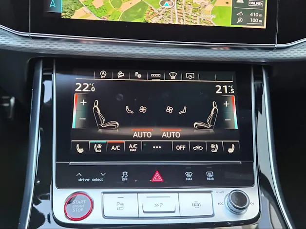 Audi RSQ8 quattro Waitomoblau Metallic