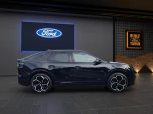 FORD Capri Extended Range (79 kWh) Premium AWD 4x4 AUTOMAT