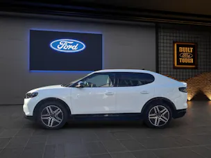 FORD Capri Extended Range (79 kWh) Premium AWD 4x4 AUTOMAT