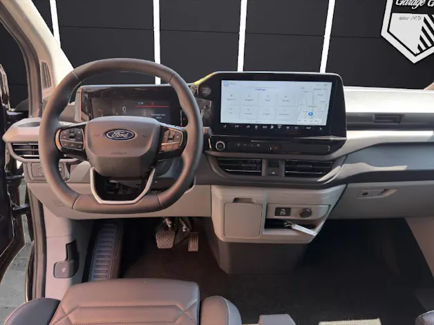 Ford Tourneo Custom 320 L2 2.0 EcoBlue 170 Titanium